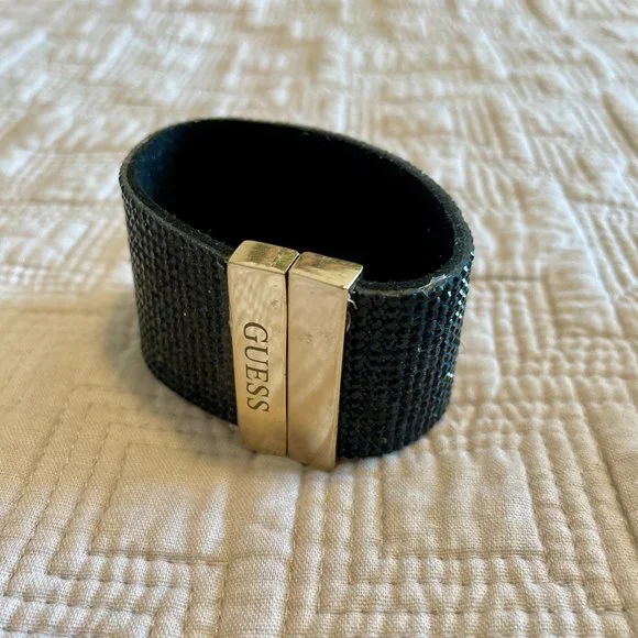 GUESS Cuffs (2) - Picture 4 of 6